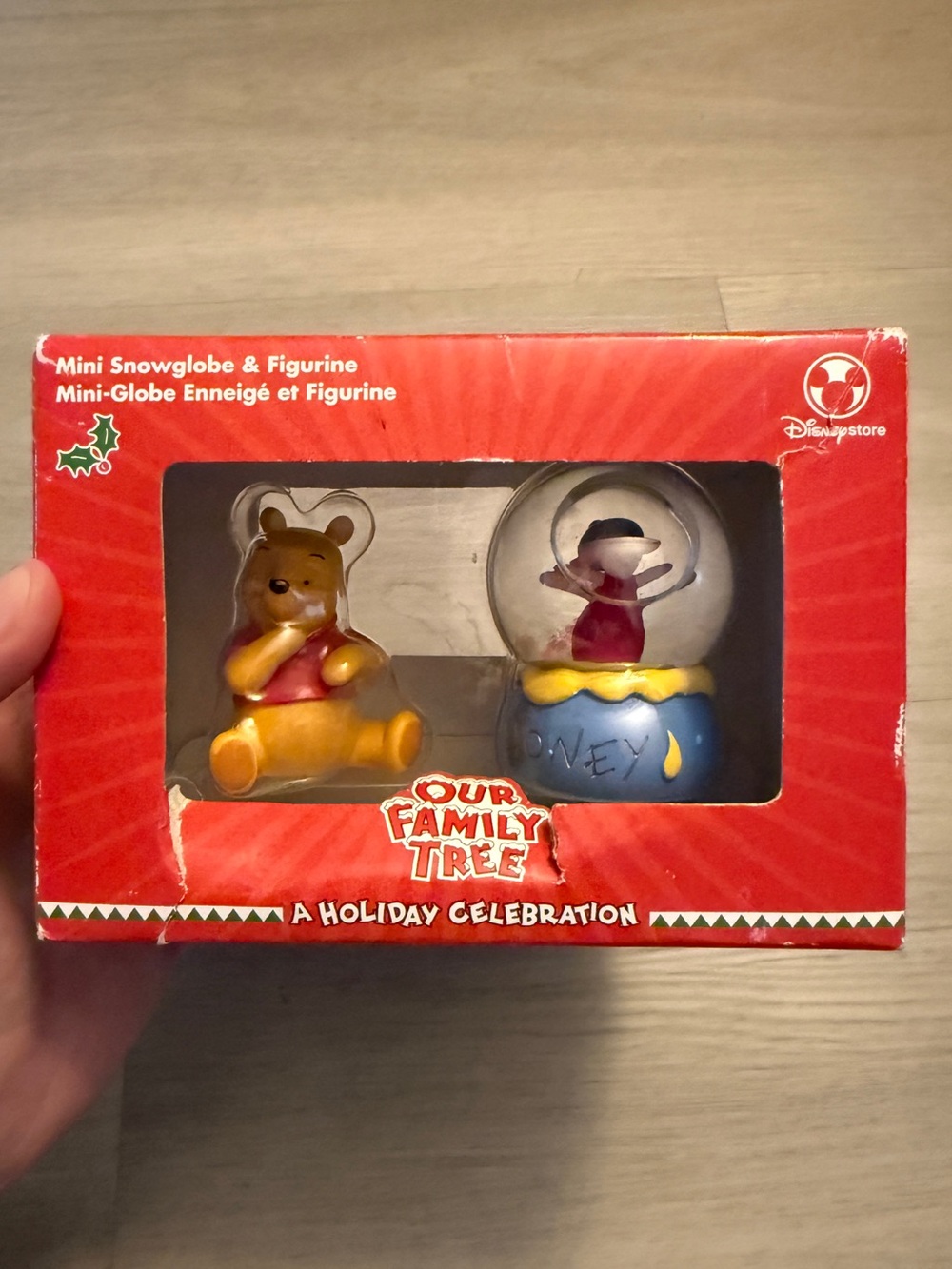 Rare NIB Disney Store Winnie the Pooh, Piglet Our Family Tree Snowglobe Figurine